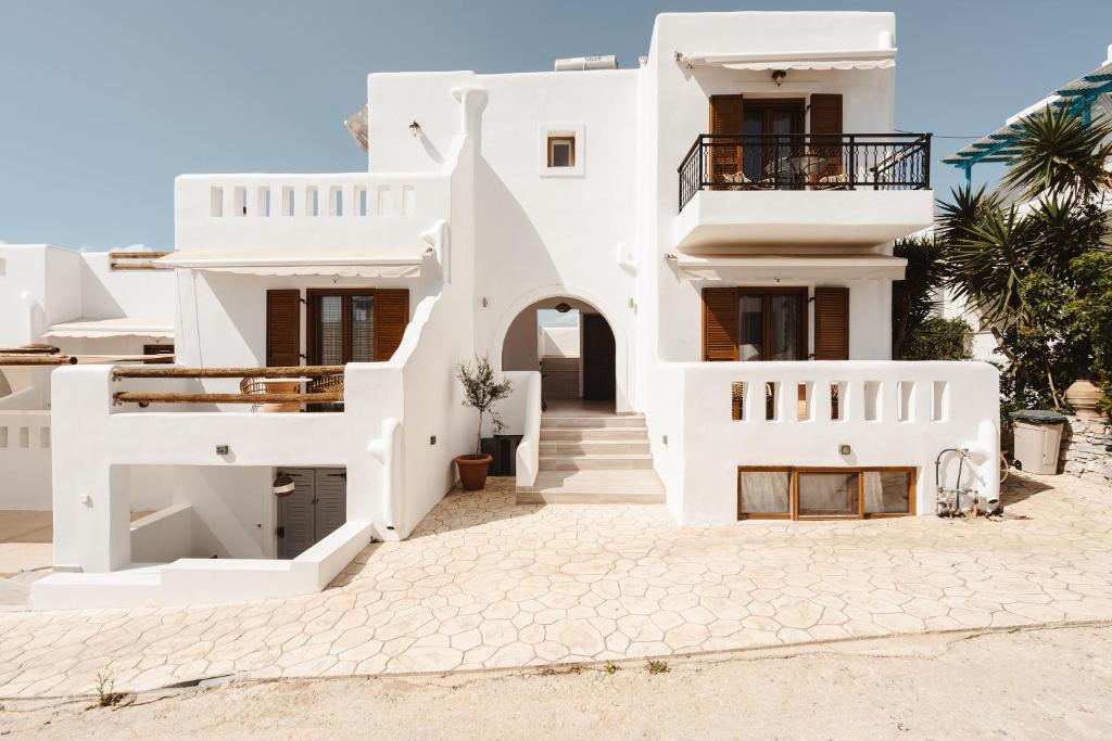Peaceful Stays in Naxos: Our Favourite Hidden Gems
